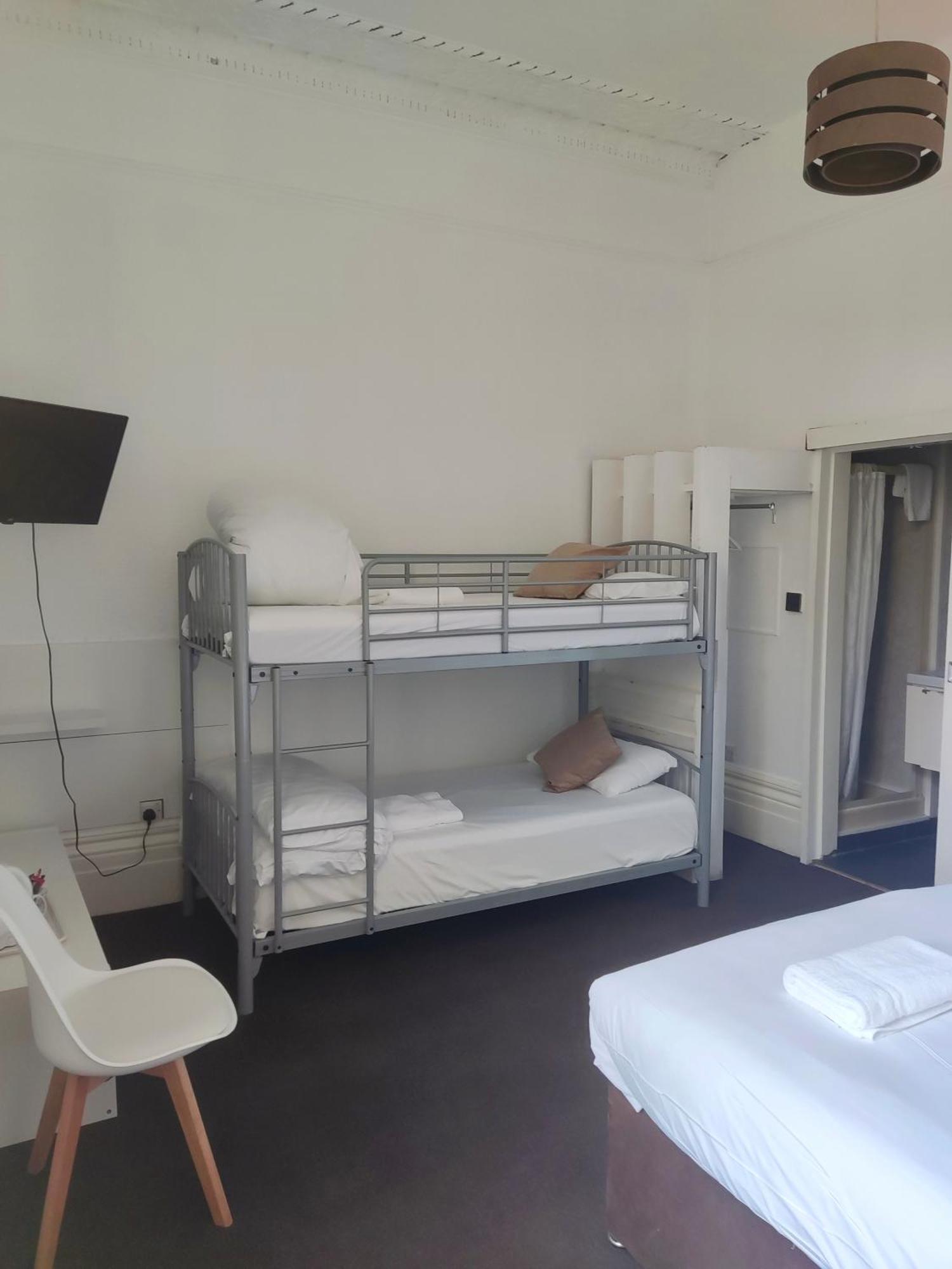 Central Wave Hove Chambre photo